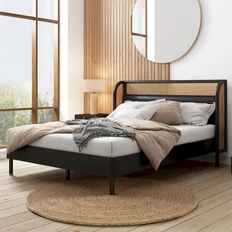 Lit plateforme Queen en bois de rotin